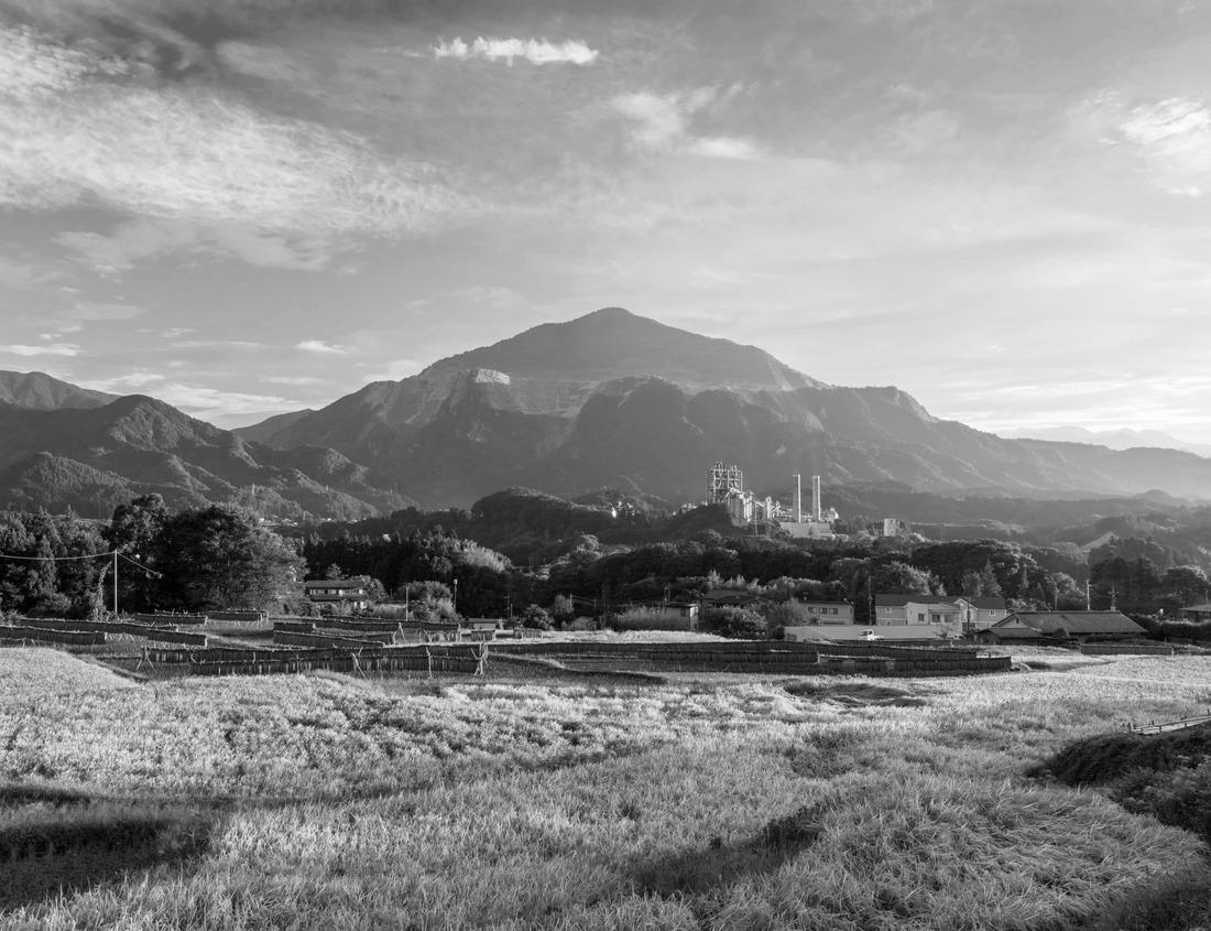 Noah Jigsaw Puzzle Al-Attarine Madrasa, Fez medina, Morocco. It was built by the Marinid sultan Uthman II Abu Said in 1323-5 in black white 1000 pieces