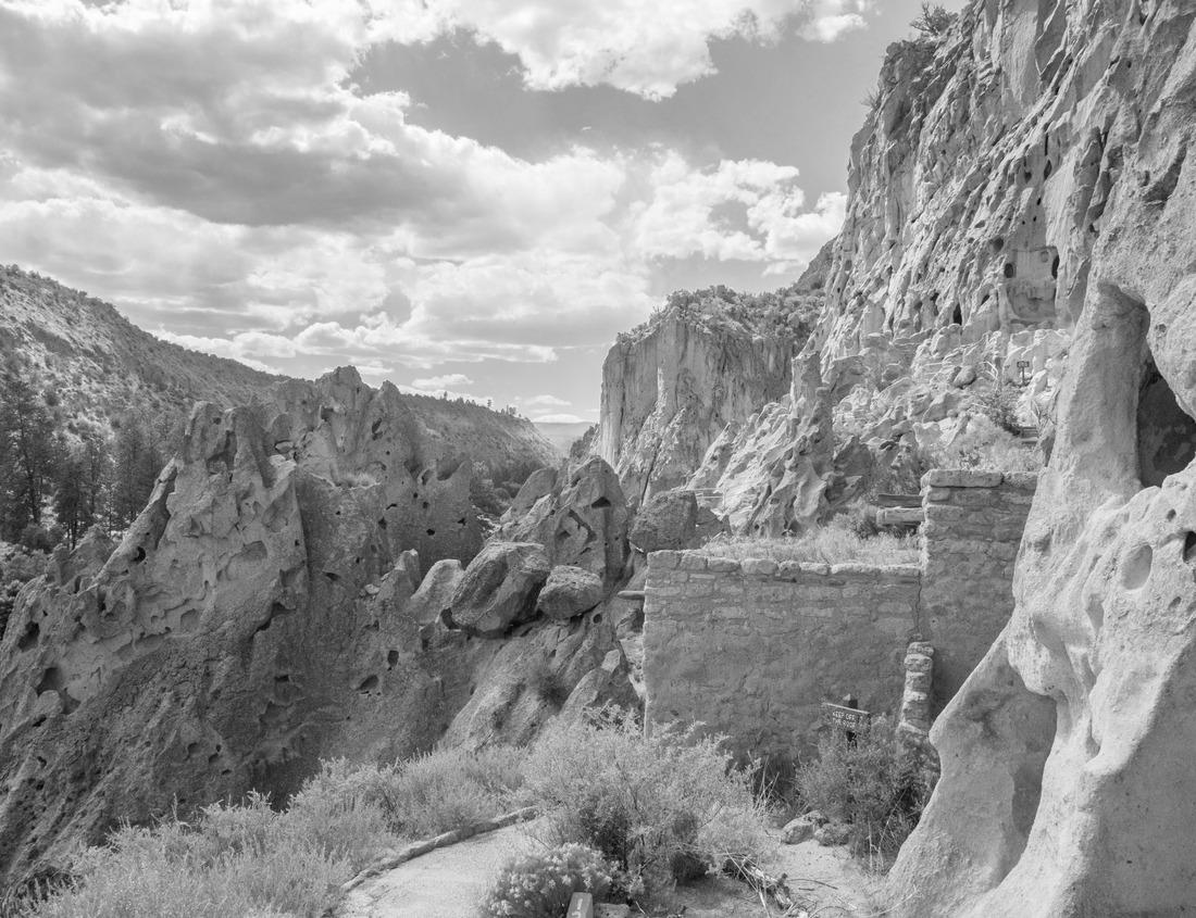 Miroslav Castle, evening view from the castle garden, Miroslav town, South Moravia, Czech Republic 1000pc PuzzleBlack and White