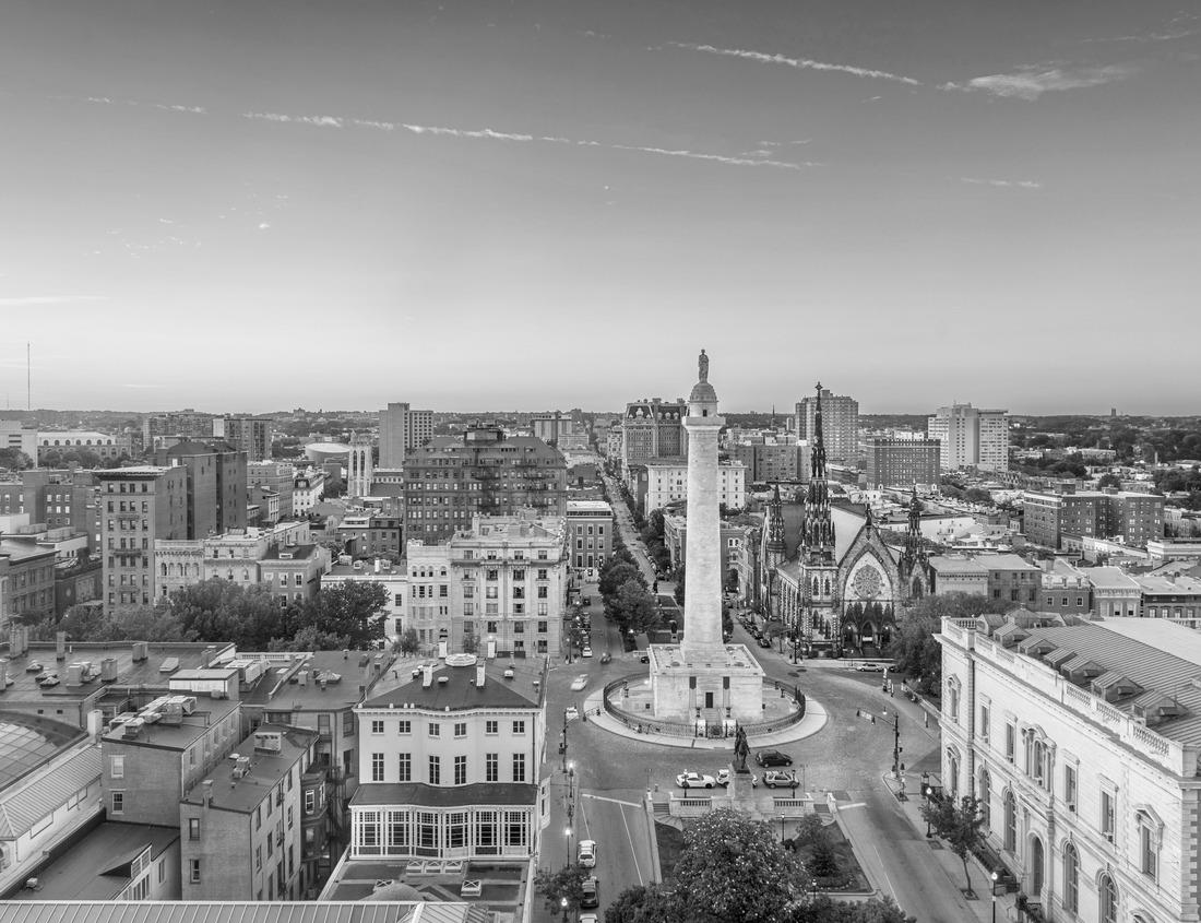 Noah Jigsaw Puzzle Building in the village of Ypsilanti, Michigan in black white 1000 pieces