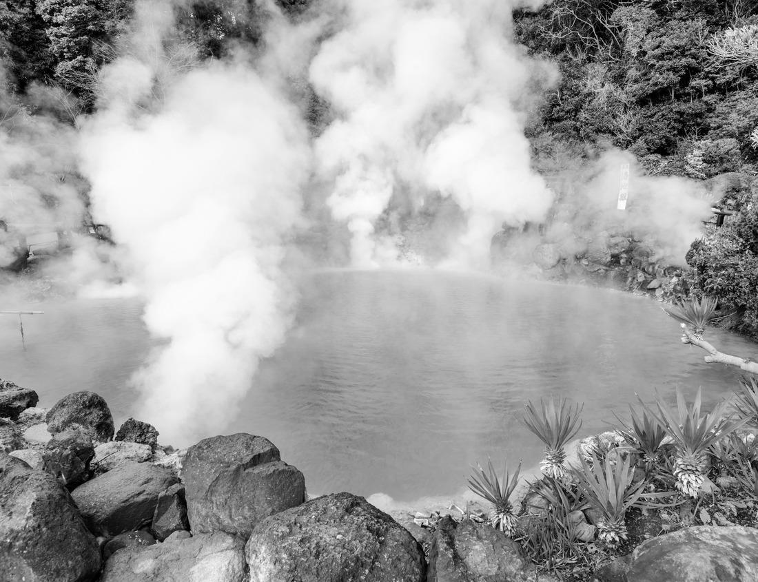 Noah Jigsaw Puzzle Como, Lake Como, Lombardy, Italy in black white 1000 pieces