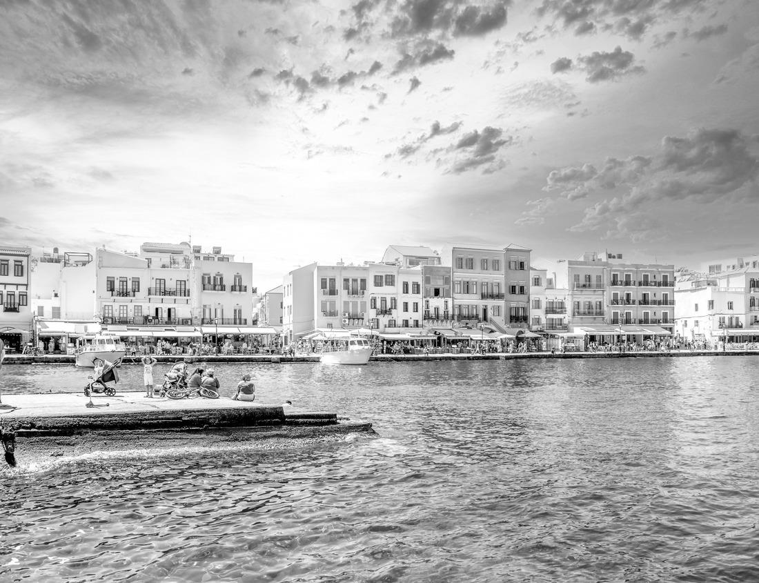 Noah Jigsaw Puzzle Pinnacles National Park, a trail going up, mid-day sunlight, early Spring, California in black white 1000 pieces