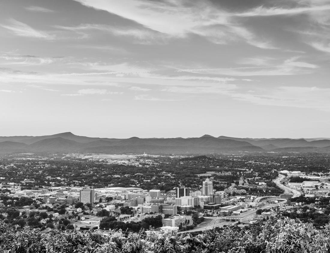 Noah Jigsaw Puzzle Pont Du Gard, Aqueduct, Remoulins, South of France in black white 1000 pieces
