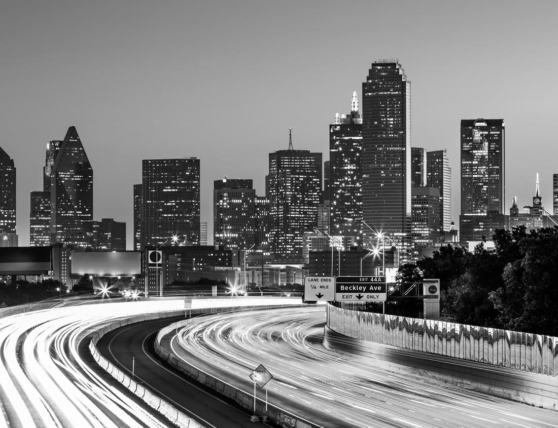 Noah Jigsaw Puzzle Old city of Breslau, Poland in black white 1000 pieces
