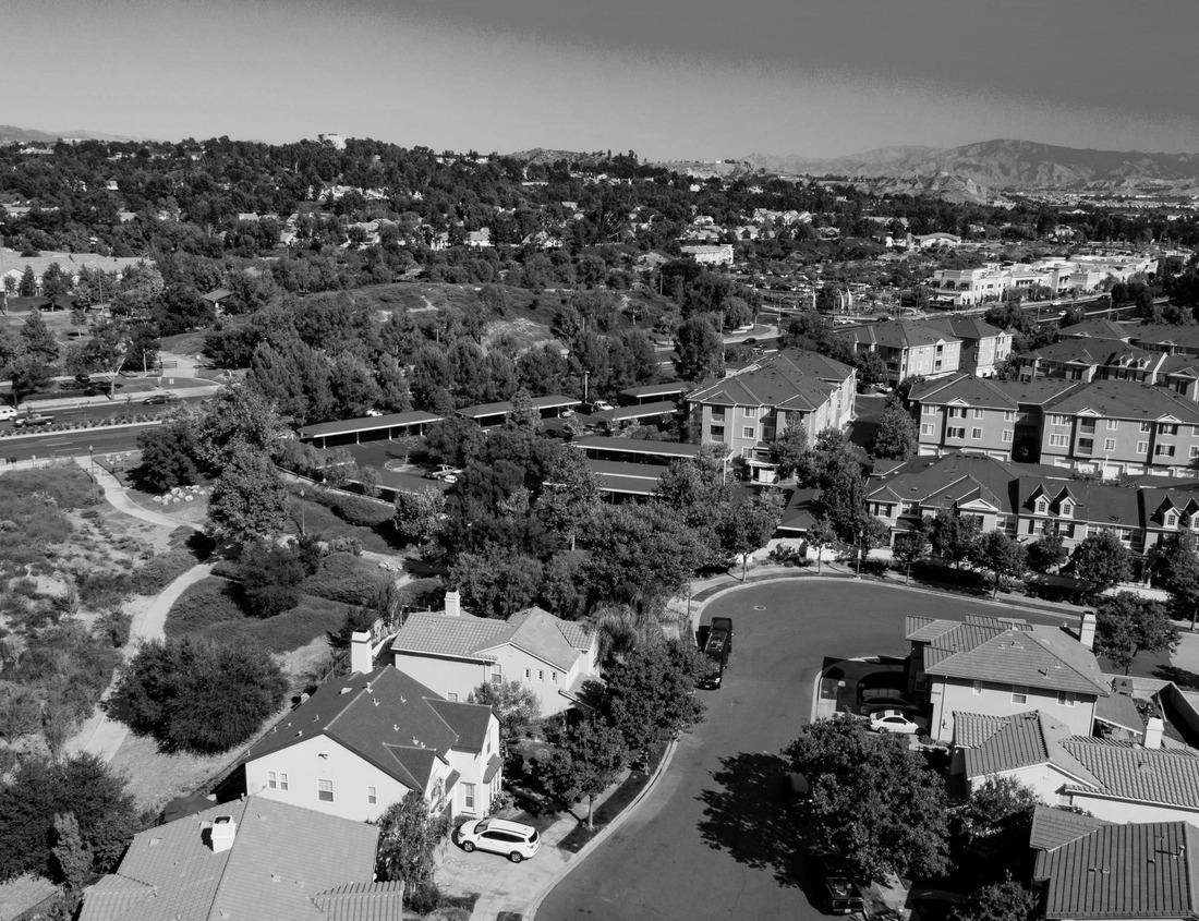 Noah Jigsaw Puzzle skyline modern city urban architecture china Background in black white 1000 pieces