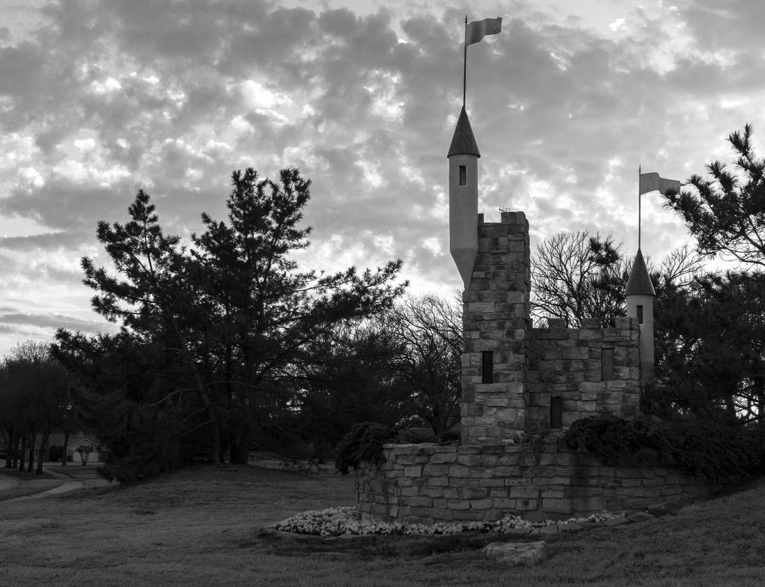 Noah Jigsaw Puzzle Chanakkale, Turkey, fishing boats stand on the pier, view of the city and the Dardanelles Strait in black white 1000 pieces