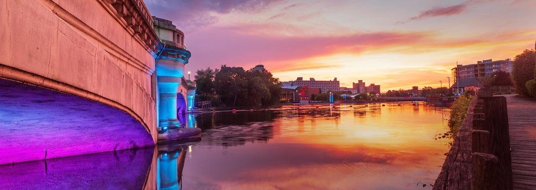 Noah Jigsaw Puzzle The River Lights on the St Jospeph River, South Bend, Indiana panorama 1000 pieces