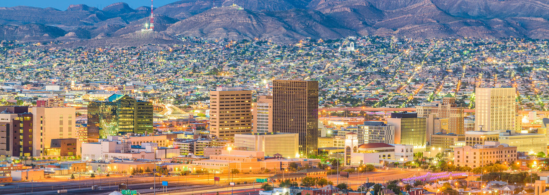 Noah Jigsaw Puzzle El Paso, Texas, USA downtown city skyline at dusk with Juarez, Mexico in the distance panorama 1000 pieces