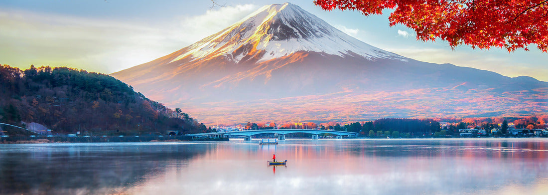 Noah Jigsaw Puzzle Fuji Mountain reflection and Red Maple Leaves with Morning Mist in Autumn, Kawaguchiko Lake, Japan panorama 1000 pieces