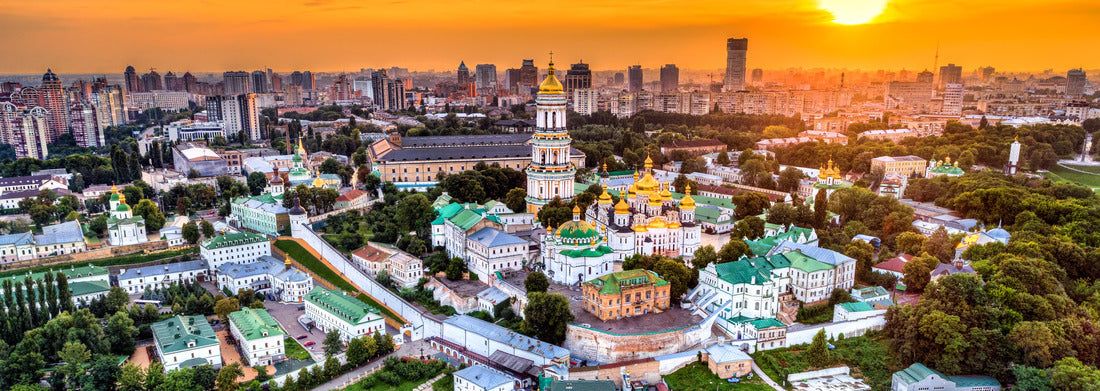 Noah Jigsaw Puzzle Pechersk Lavra in Kiev. UNESCO world heritage in Ukraine panorama 1000 pieces