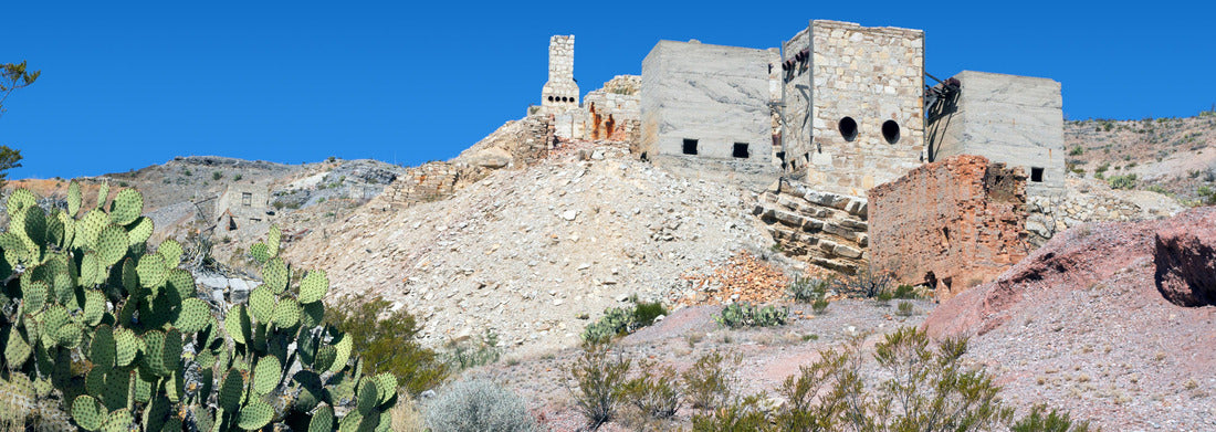 Noah Jigsaw Puzzle Ruins Mariscal Mine: Big Bend's Mercury Mine. Big Bend National Park, Texas, United States panorama 1000 pieces