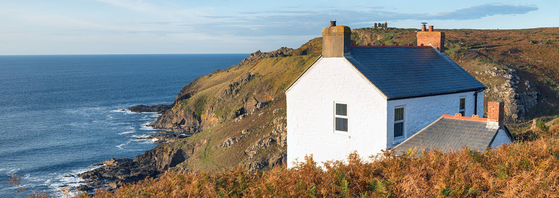 Noah Jigsaw Puzzle A country house on the cliffs of Cape Cornwall on the Cornish coast panorama 1000 pieces