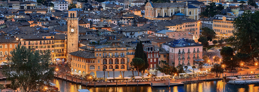 Noah Jigsaw Puzzle Beautiful night view of Riva del Garda, Lake Garda, Italy panorama 1000 pieces