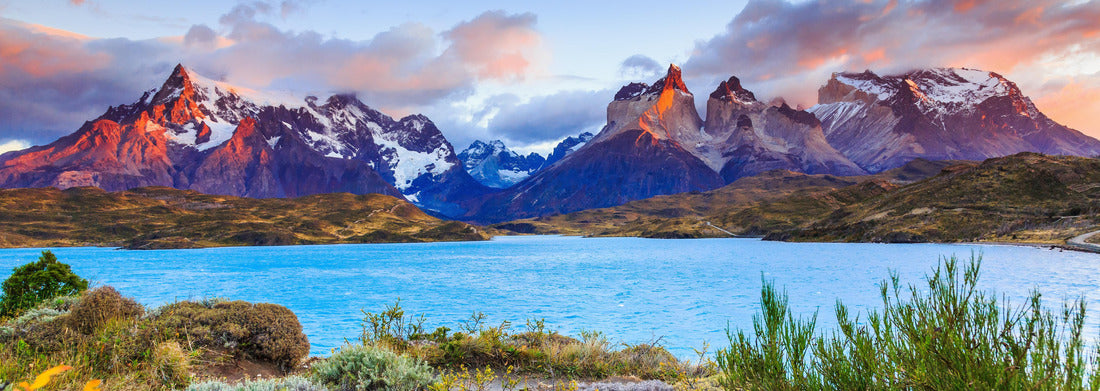 Noah Jigsaw Puzzle Torres Del Paine National Park, Chile. Sunrise at Lake Pehoe panorama 1000 pieces