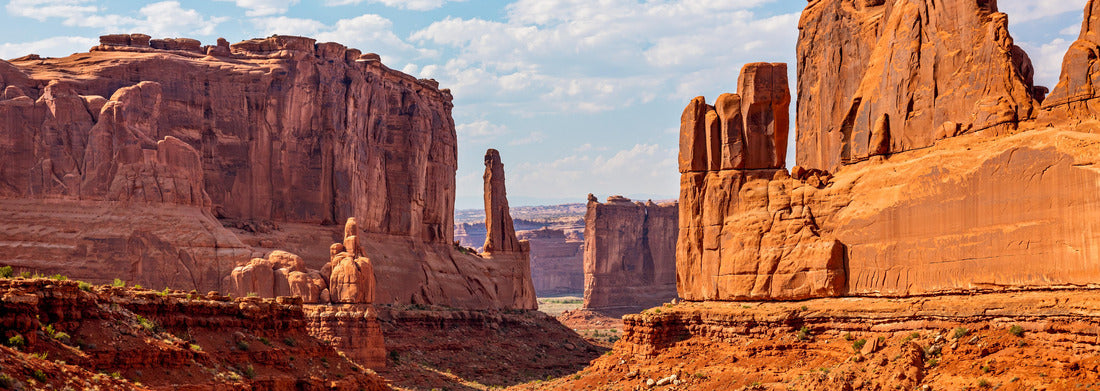 Noah Jigsaw Puzzle Park Avenue Trailhead view in Arches National Park, Moab, Utah panorama 1000 pieces