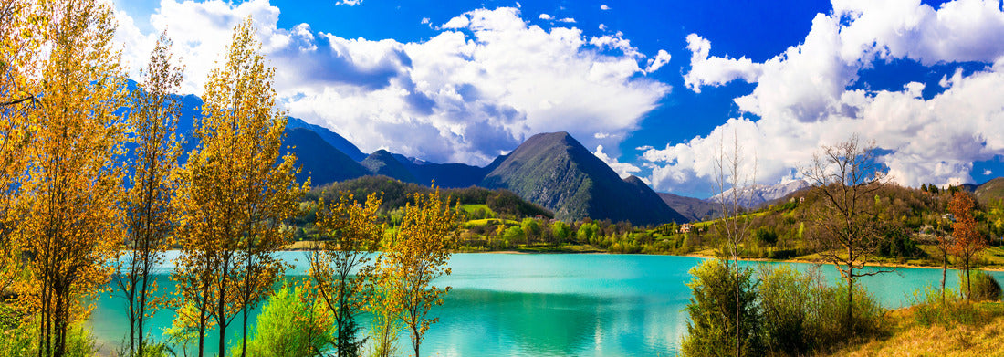 Noah Jigsaw Puzzle Beautiful autumn landscape with turquoise lake Lago di Castel San Vincenzo. Molise, Italy panorama 1000 pieces