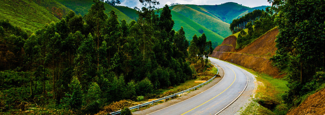 Noah Jigsaw Puzzle Mountain road in Uganda panorama 1000 pieces