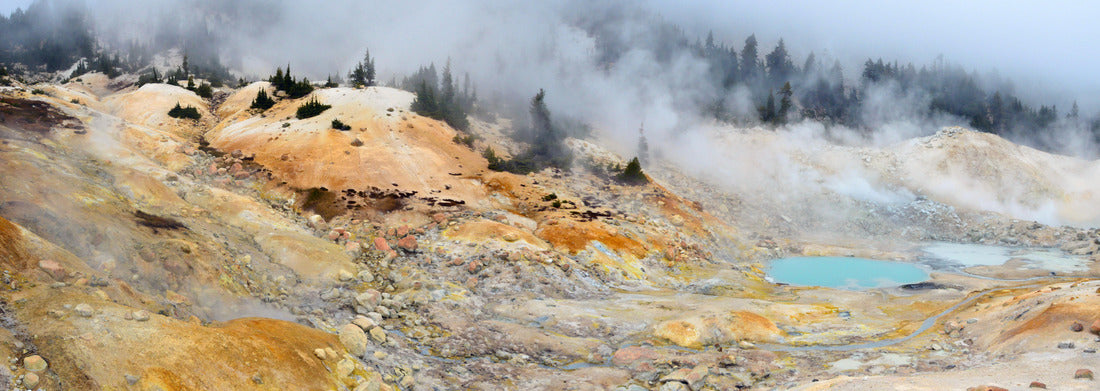 Noah Jigsaw Puzzle Geothermal area producing steam on colorful slopes. Bumpass hell area in Lassen volcanic national park in Californa, USA in fall. Turquoise lakes in the fog with cloudy sky panorama 1000 pieces