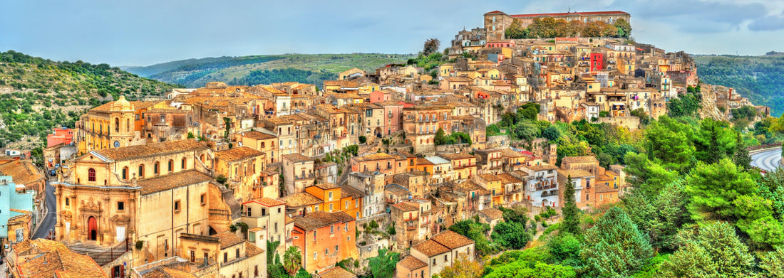 Noah Jigsaw Puzzle View of Ragusa, a UNESCO cultural city on the Italian island of Sicily panorama 1000 pieces