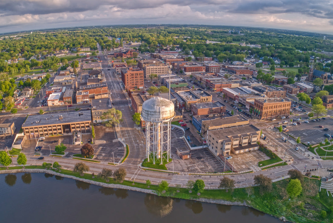 Noah Jigsaw Puzzle Aerial View of Downtown Albert Lea, Minnesota at Dusk in Summer 2000 pieces