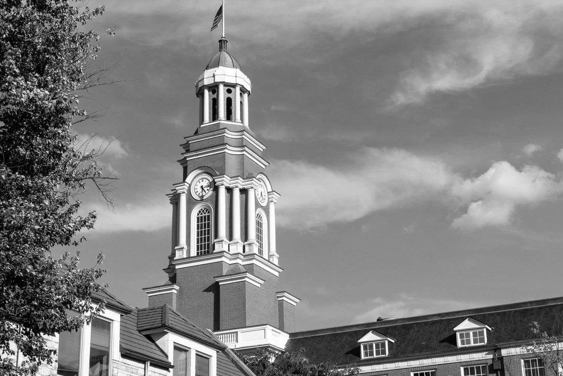 Exterior of District Courthouse. Knoxville, Tennessee, USA 2000pc PuzzleBlack and White