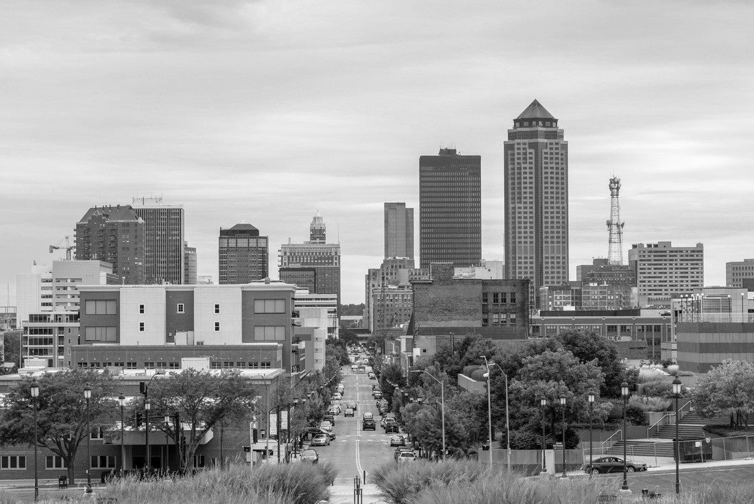 Des Moines, the capital of the state of Iowa, United States of America 2000pc PuzzleBlack and White