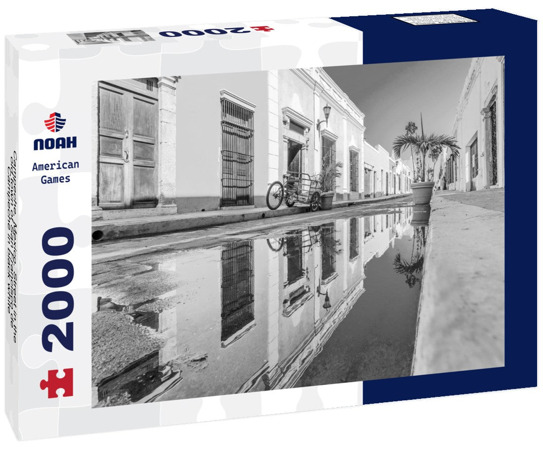 Campeche, Mexico. Street in the old town of San Francisco de Campeche 2000pc PuzzleBlack and White