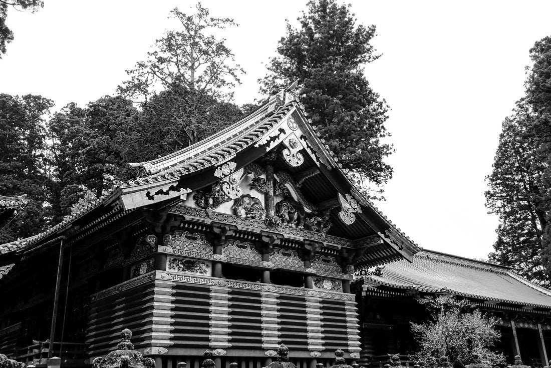 Old building Summer at Nikko at Japan 2000pc PuzzleBlack and White