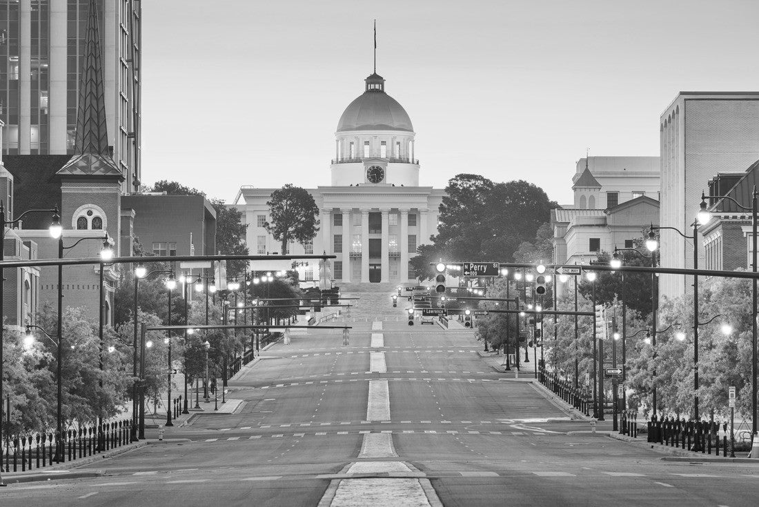 Montgomery, Alabama, USA with the State Capitol and cityscape at dawn 2000pc PuzzleBlack and White
