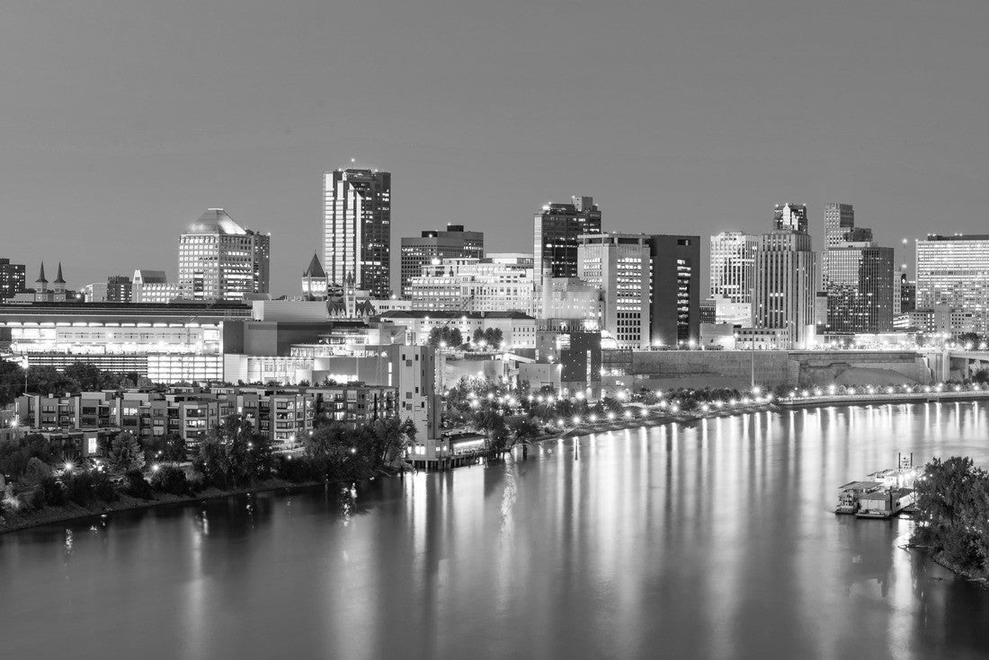 St. Paul, Minnesota night skyline along the Mississippi River 2000pc PuzzleBlack and White