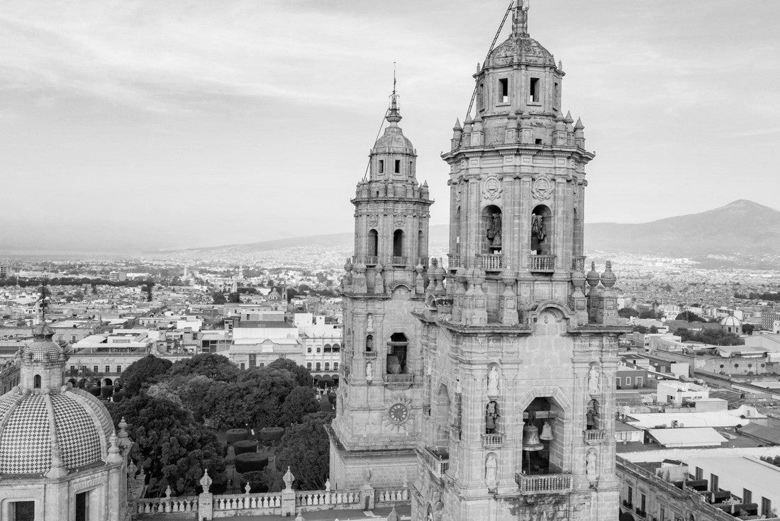 Cathedral of Morelia is a Baroque-style, Roman Catholic cathedral located in the center of the city of Morelia, Michoacán, Mexico 2000pc PuzzleBlack and White