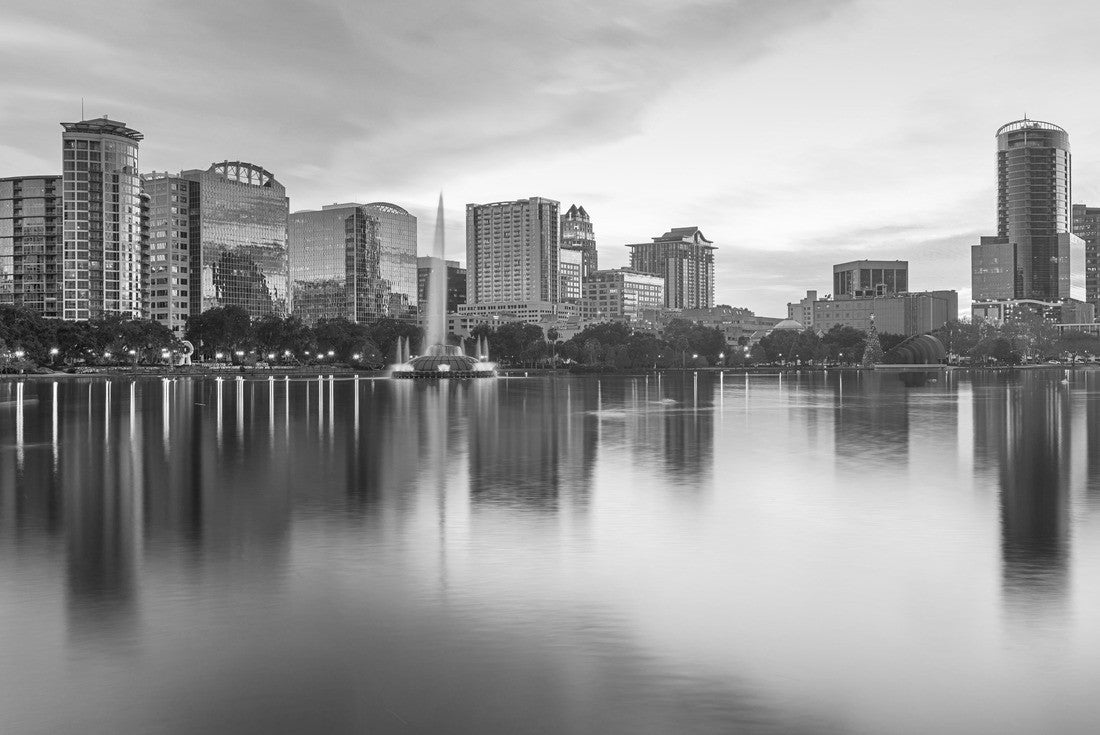 Downtown skyline of Orlando, Florida, USA from Eola Park at dusk 2000pc PuzzleBlack and White