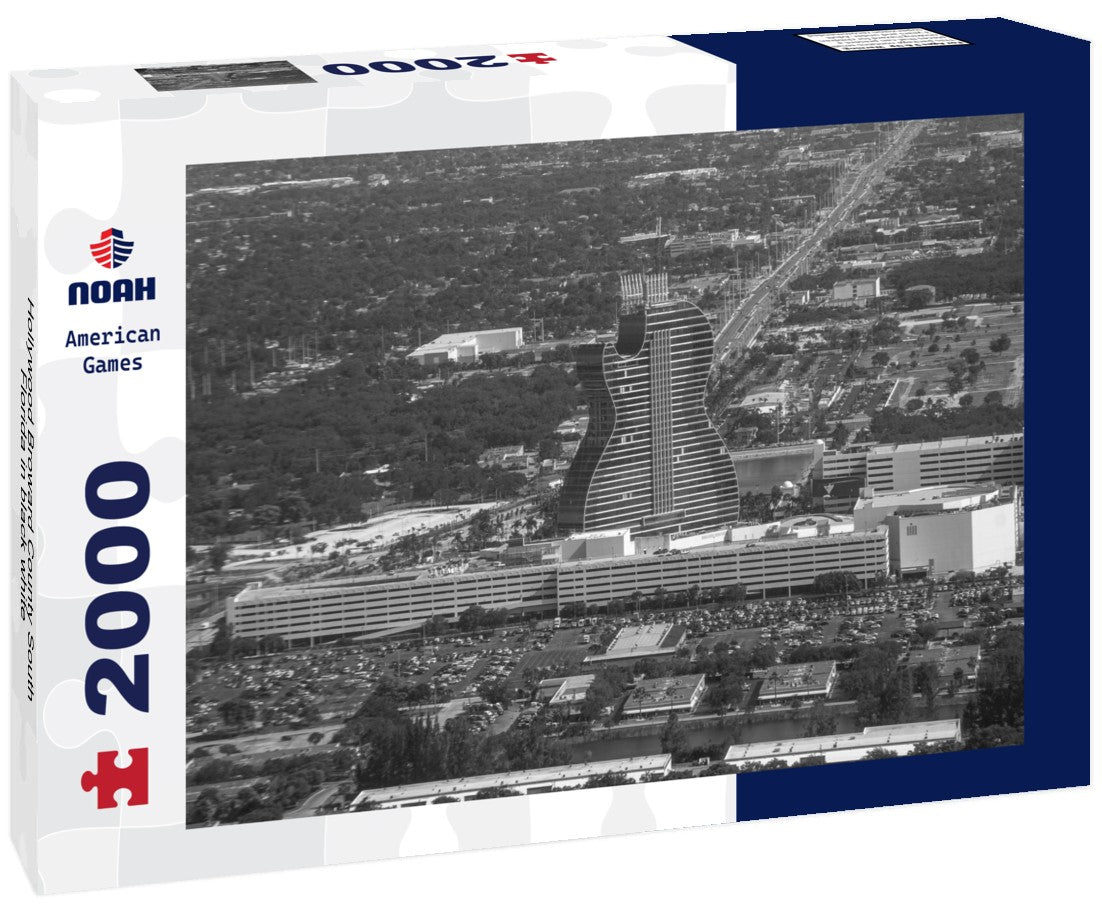Hollywood Broward County South Florida 2000pc PuzzleBlack and White