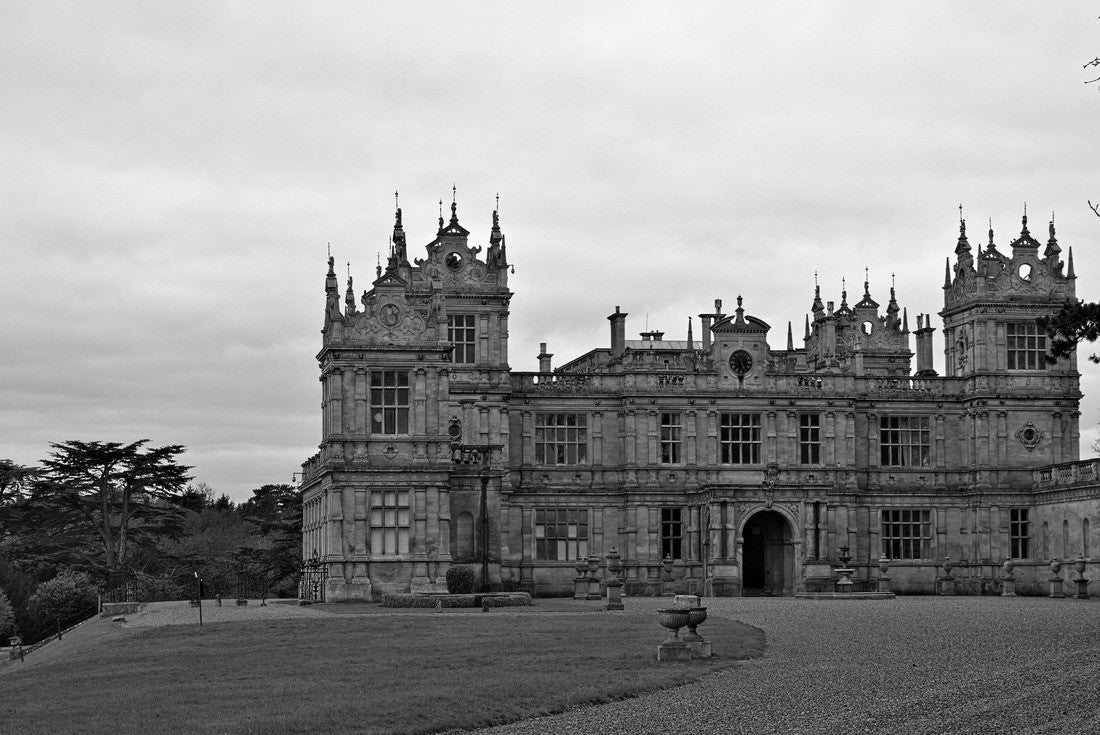 Noah Jigsaw Puzzle Mentmore Towers, at the village of Mentmore, in the county of Buckinghamshire, England, on a winters day in black white 2000 pieces