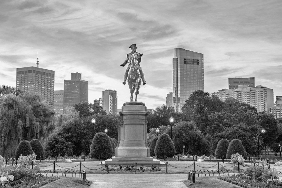 George Washington statue in Boston 2000pc PuzzleBlack and White
