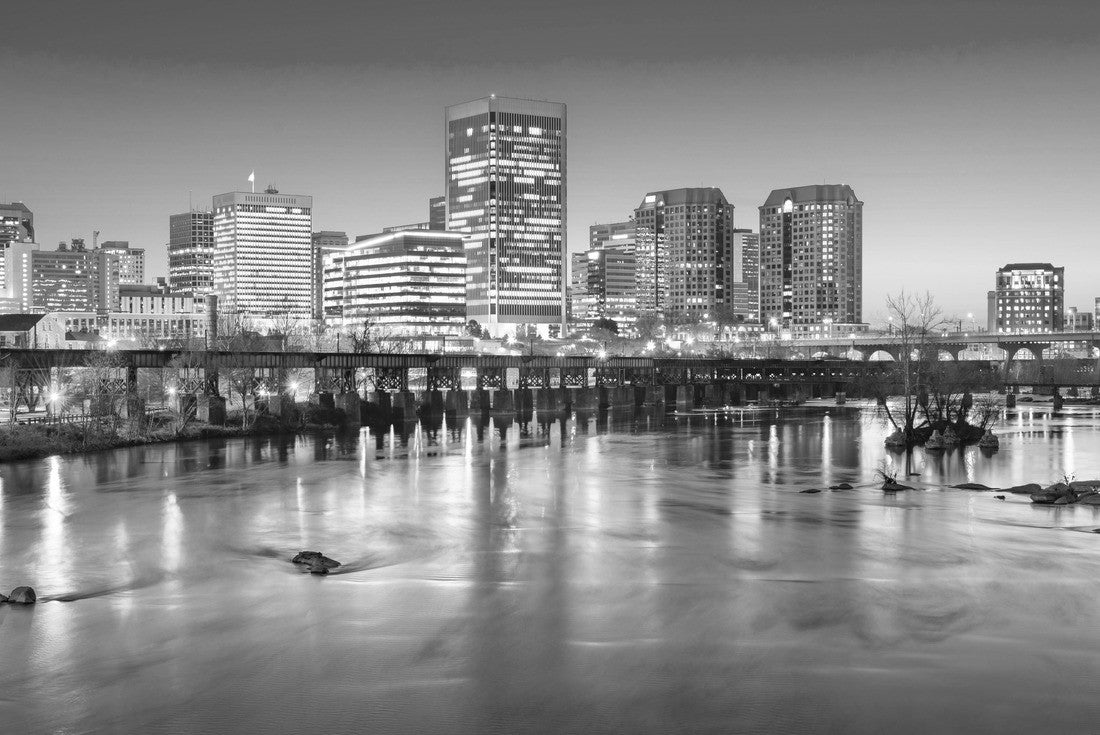 Richmond, Virginia, USA downtown skyline on the James River at twilight 2000pc PuzzleBlack and White
