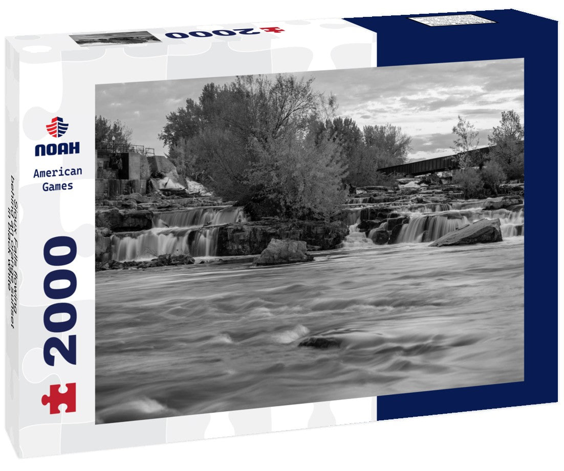 Sioux Falls flowing behind an orange sunset 2000pc PuzzleBlack and White