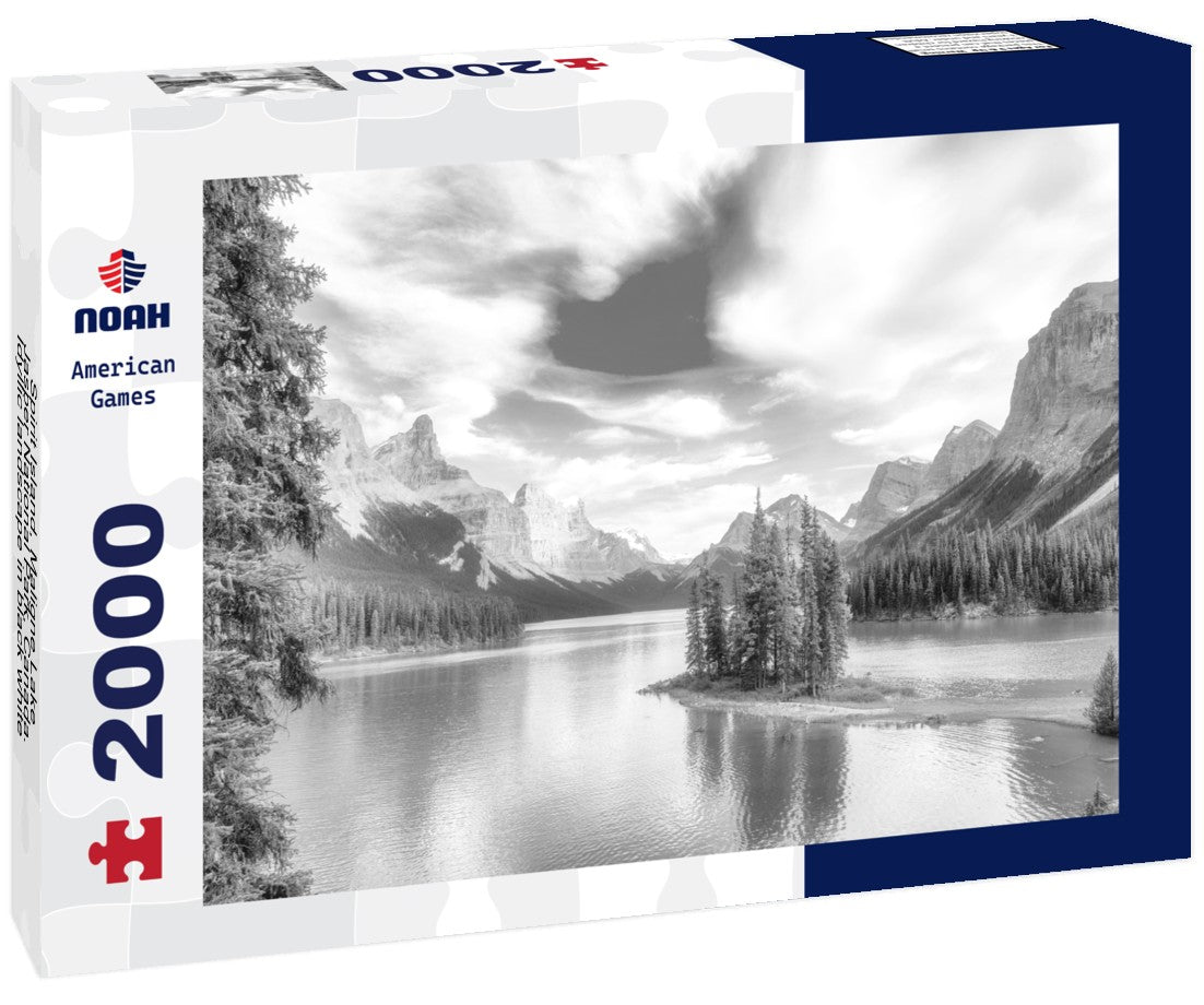 Spirit Island, Maligne Lake, Jasper National Park, Canada. Idyllic landscape 2000pc PuzzleBlack and White