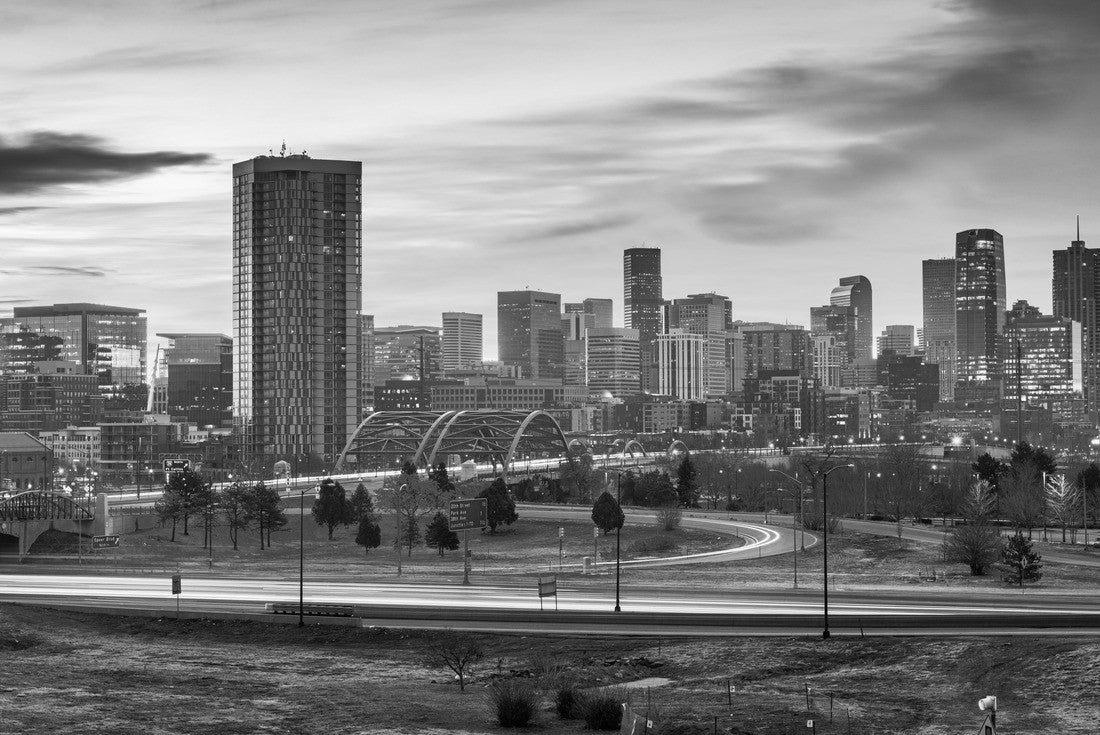 Noah Jigsaw Puzzle Denver, Colorado, USA downtown city skyline at dawn in black white 2000 pieces