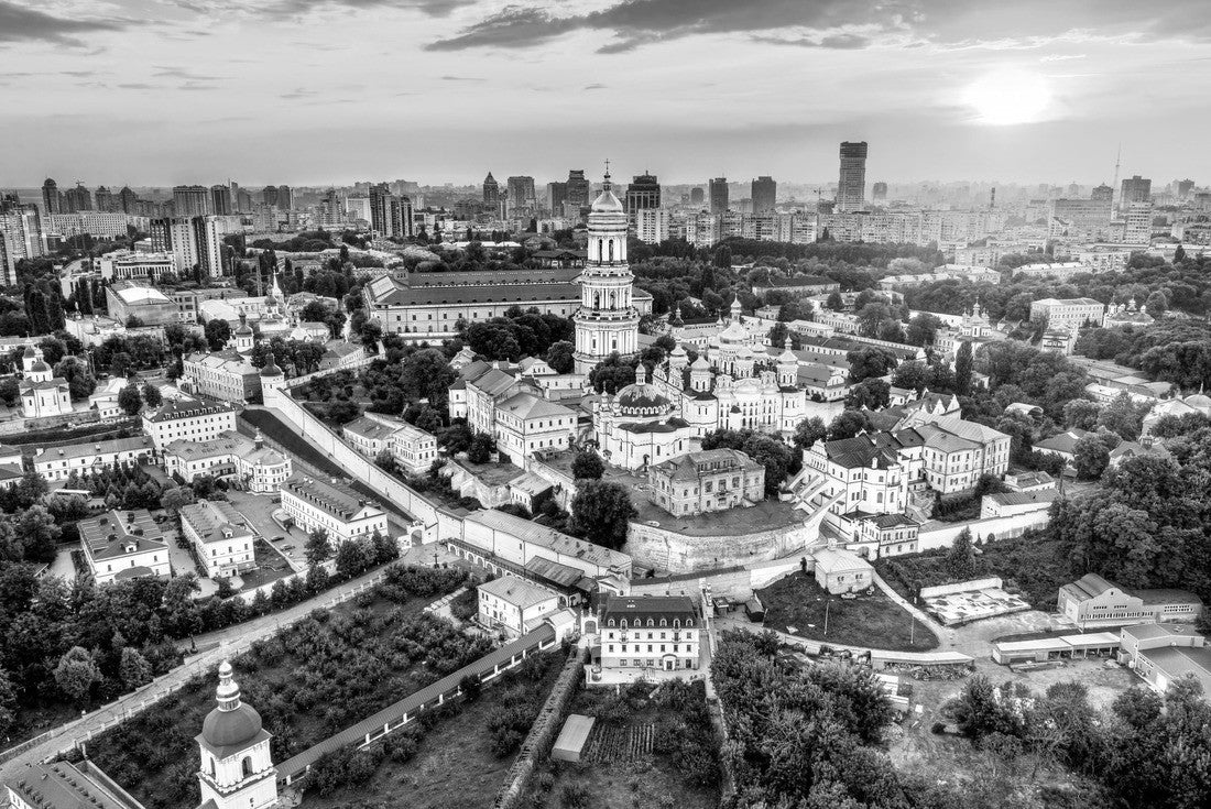Noah Jigsaw Puzzle Pechersk Lavra in Kiev. UNESCO world heritage in Ukraine in black white 2000 pieces
