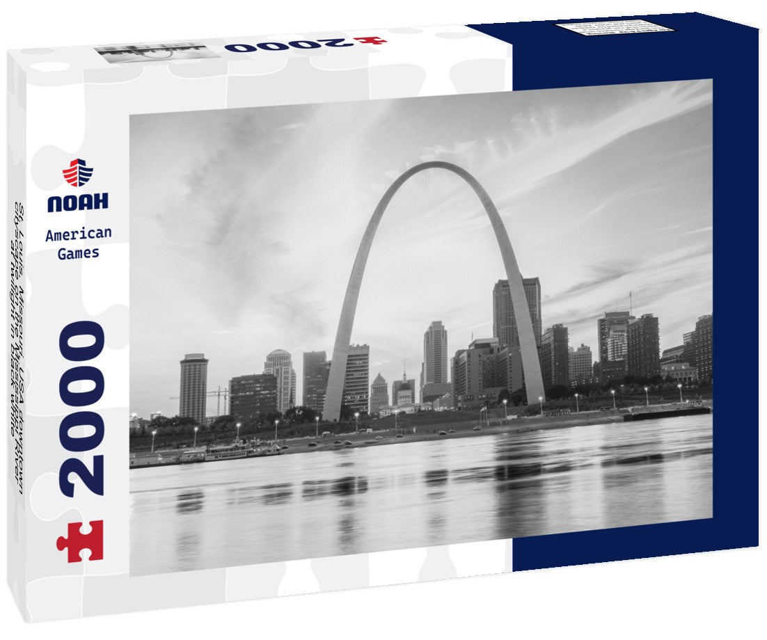 St. Louis, Missouri, USA downtown cityscape on the Mississippi River at twilight 2000pc PuzzleBlack and White