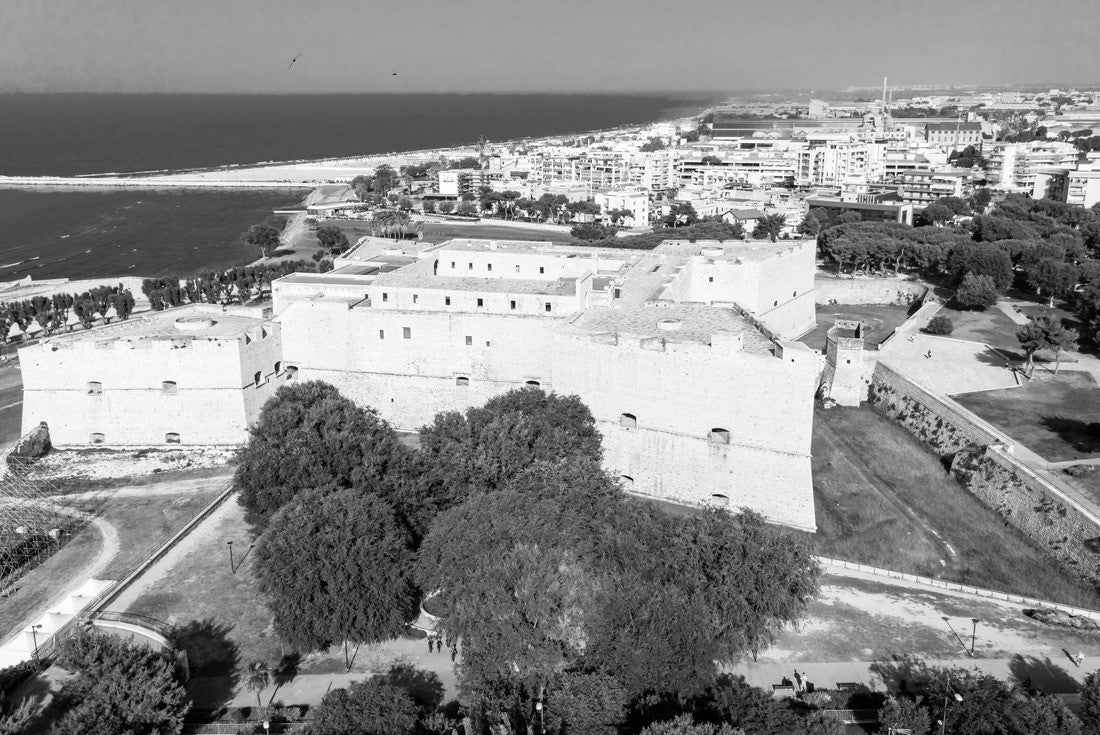 Aerial view, Castello Svevo, Trani region, Barletta, Puglia, Italy 2000pc PuzzleBlack and White