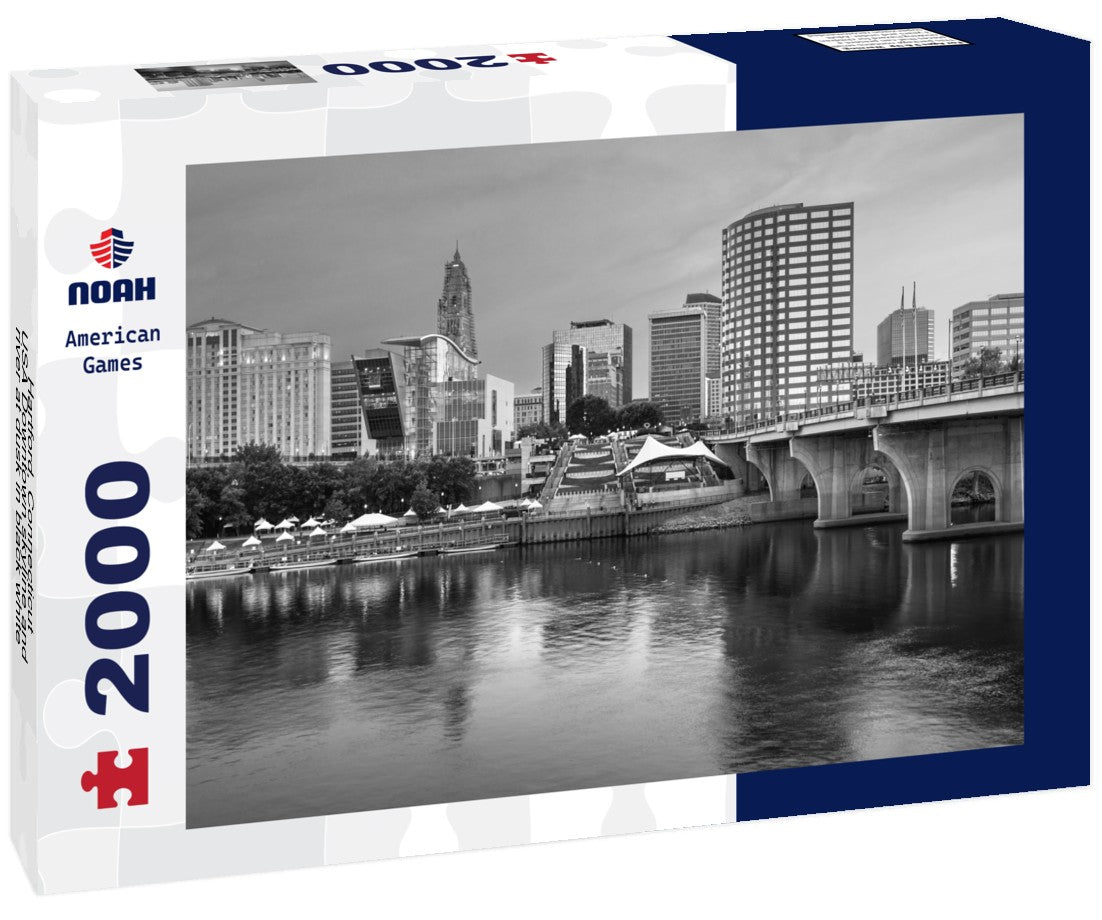 Hartford, Connecticut, USA Downtown skyline and river at dusk 2000pc PuzzleBlack and White