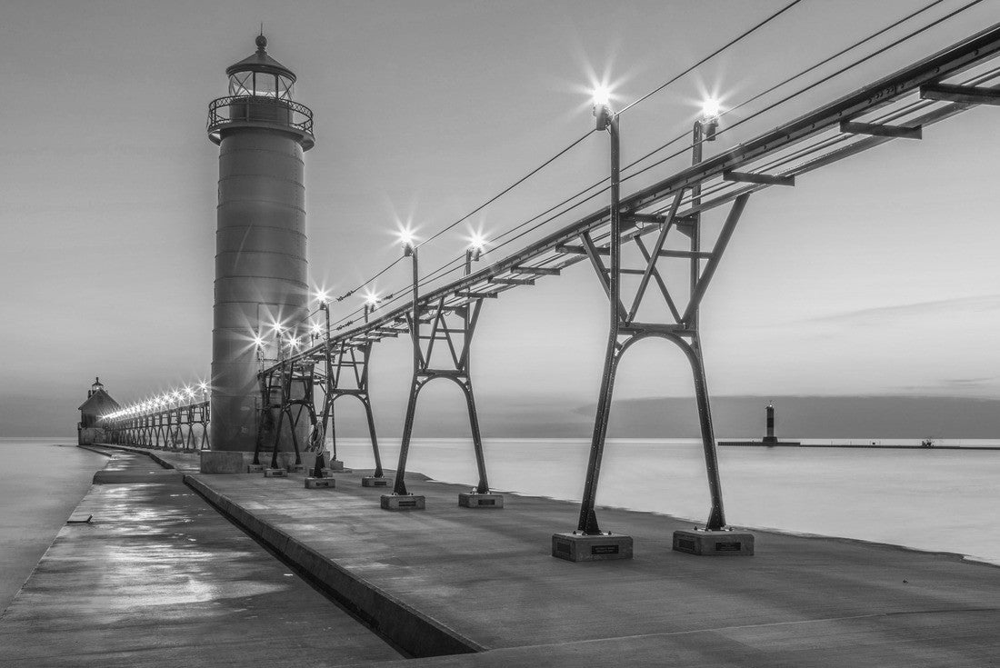 the houses of Grand Haven South Pierhead Inner and the outer light at sunset; Grand Haven State Park, Lake Michigan 2000pc PuzzleBlack and White