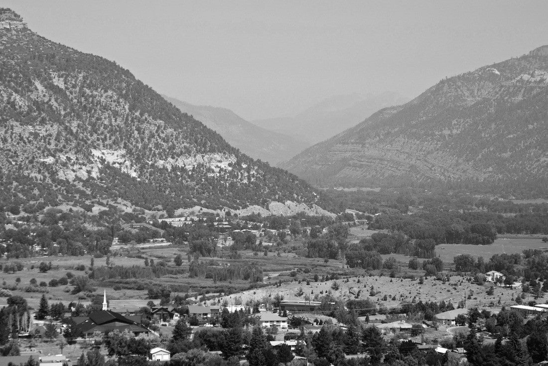 down on the city of Durango in the San Juan Mountains of southern Colorado 2000pc PuzzleBlack and White