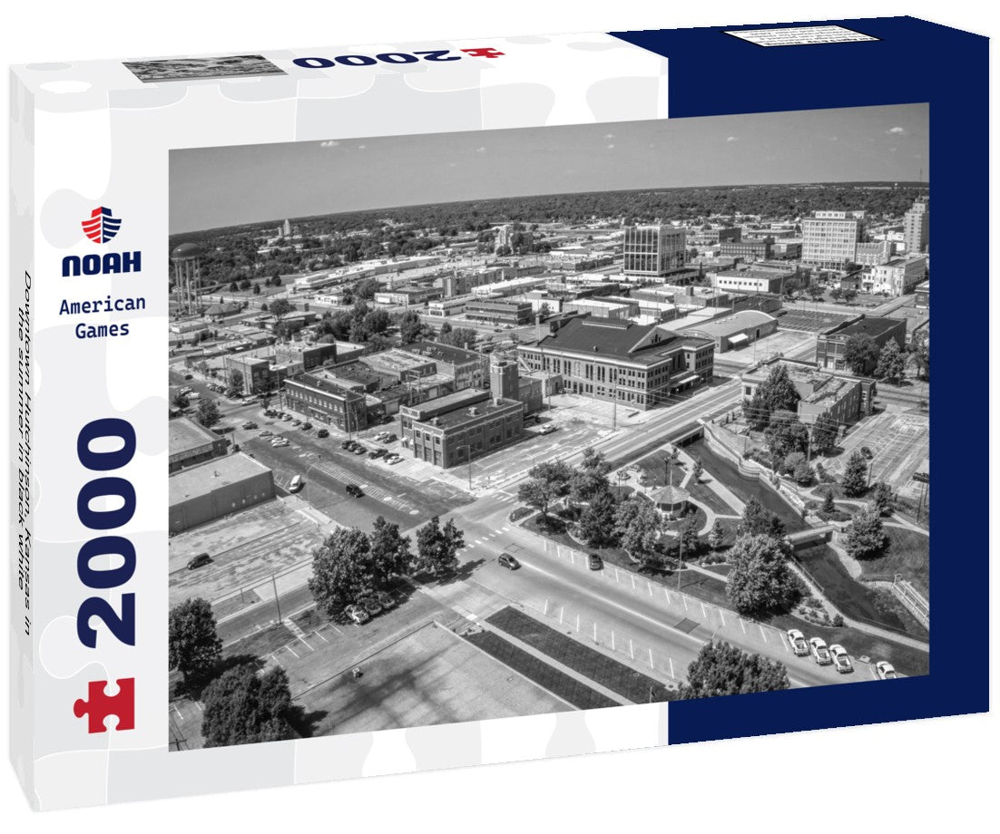 Downtown Hutchinson, Kansas in the summer 2000pc PuzzleBlack and White