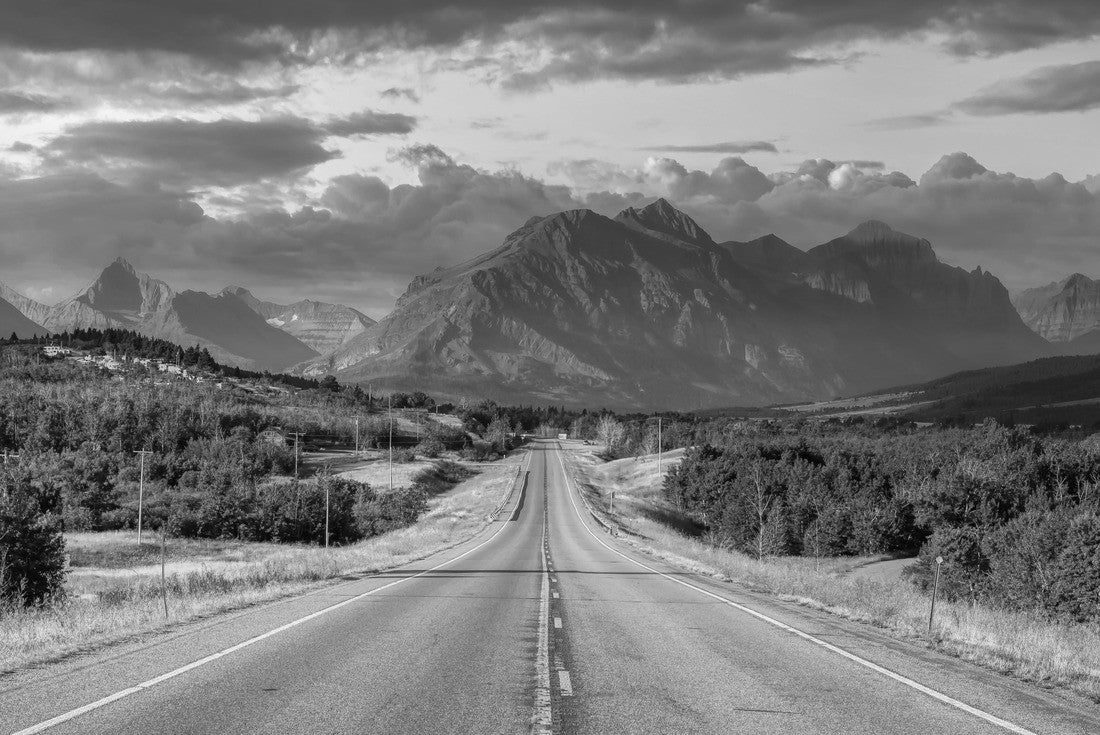 Beautiful View of Scenic Highway with American Rocky Mountain Landscape in the background. Colorful Summer Sunrise Sky. Taken in St Mary, Montana, United States 2000pc PuzzleBlack and White