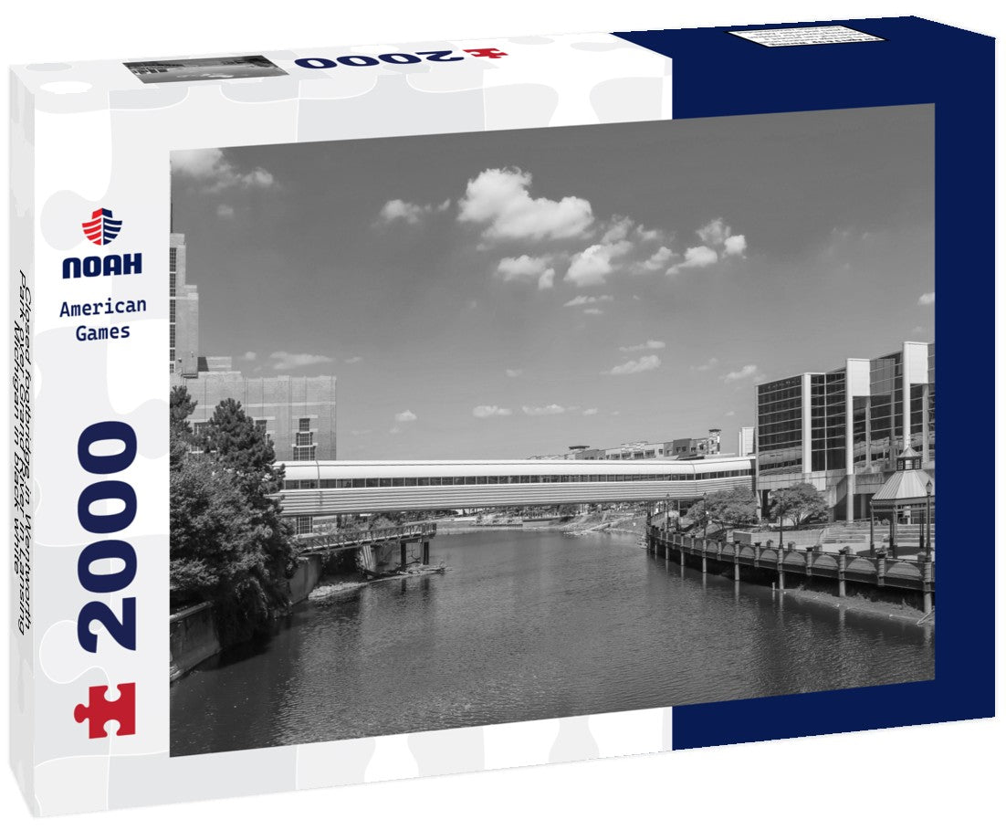 Closed footbridge in Wentworth Park over Grand River in Lansing, Michigan 2000pc PuzzleBlack and White