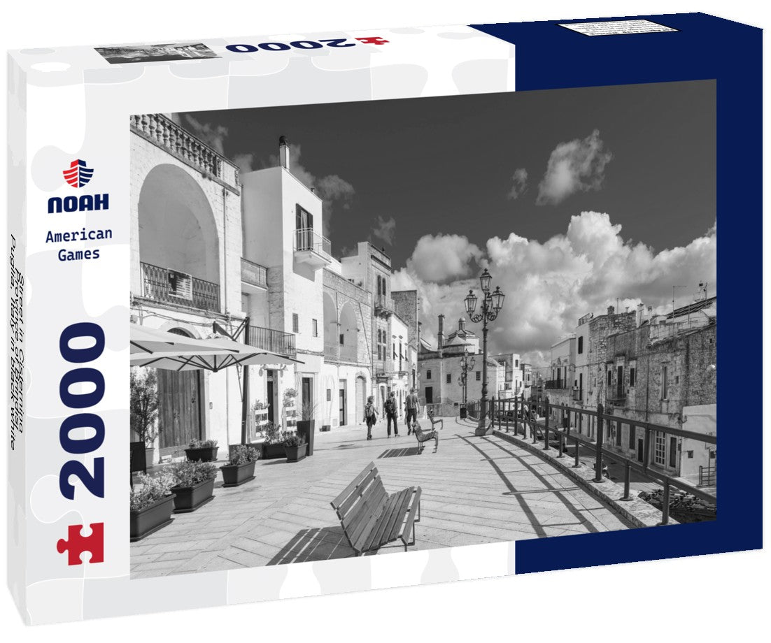 Street in Cisternino, Province of Brindisi, Puglia, Italy 2000pc PuzzleBlack and White