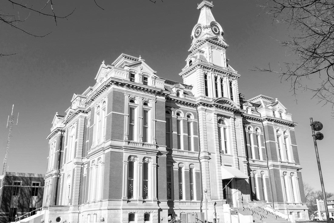 Henry County Courthouse in early morning light. Cambridge, Illinois 2000pc PuzzleBlack and White
