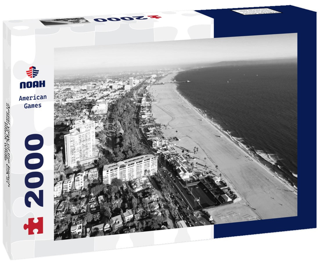 Aerial view of the beach in Santa Monica, CA 2000pc PuzzleBlack and White